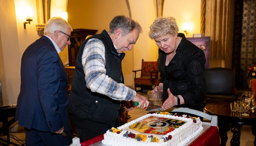 Bohdan Aniszczyk, radny ośmiu kadencji Rady Miejskiej Wrocławia, był bohaterem uroczystości w Starym Ratuszu