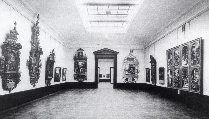 Sala II piętra po stronie wschodniej. Rok 1935. Zdjęcie archiwalne