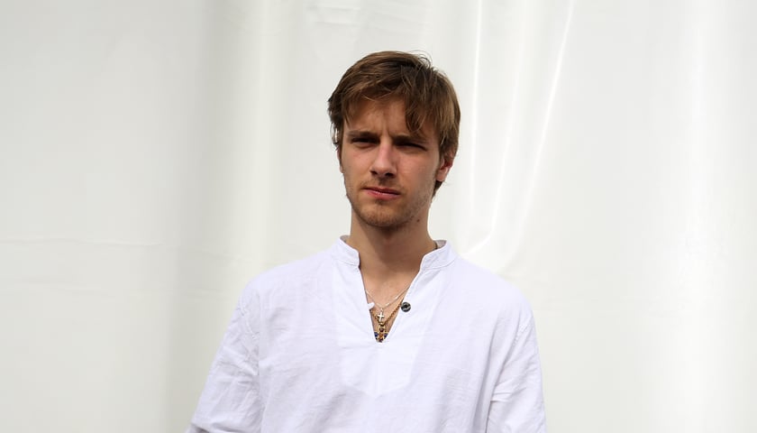 <p>Maciej Musiał wysoko ustawił poprzeczkę - posprząta dom zwycięzcy aukcji WOŚP.</p>