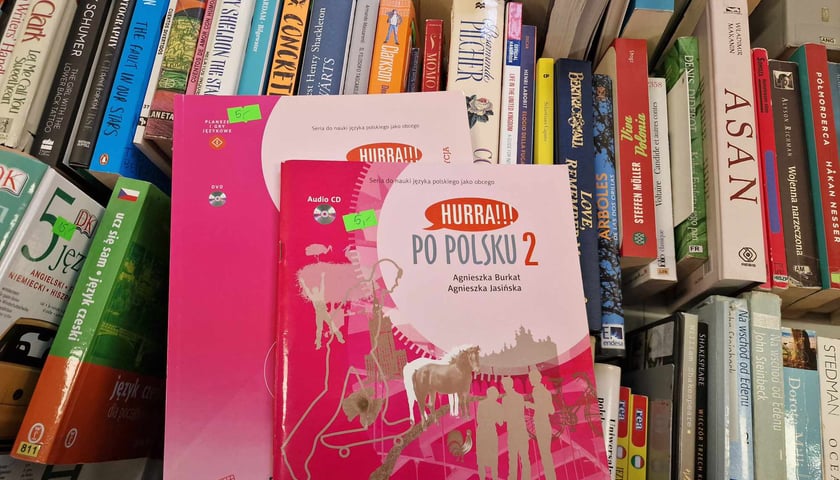 <p>Kiermasz książek w bibliotece przy ul. Szewskiej 78 we Wrocławiu</p>