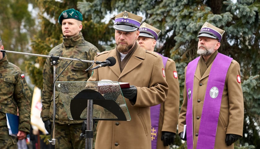 <p>Uroczystości upamiętniające ofiary marszu śmierci. Wrocław, Leśnica, 23.01.2025</p>