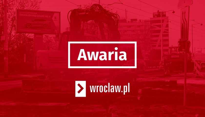 Czerwona plansza z białym napisem - awaria