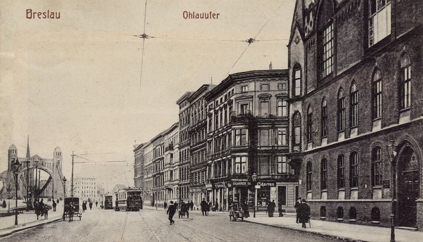 <p>Skrzyżowanie ul. Słowackiego i Kujawskiej w roku 1910</p>
