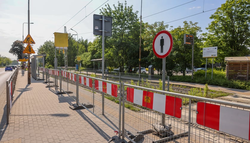Zamknięte torowisko na ul. Kosmonautów