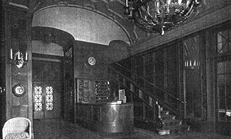 Hotel Residenz, wnętrze hallu recepcyjnego. 1917 rok. Zdjęcie archiwalne