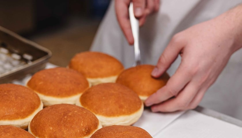 Po te wypieki do cukierni Gigi co roku ustawiają się ogromne kolejki. Zobacz, gdzie jeszcze dostaniesz oryginalne pączki we Wrocławiu!
