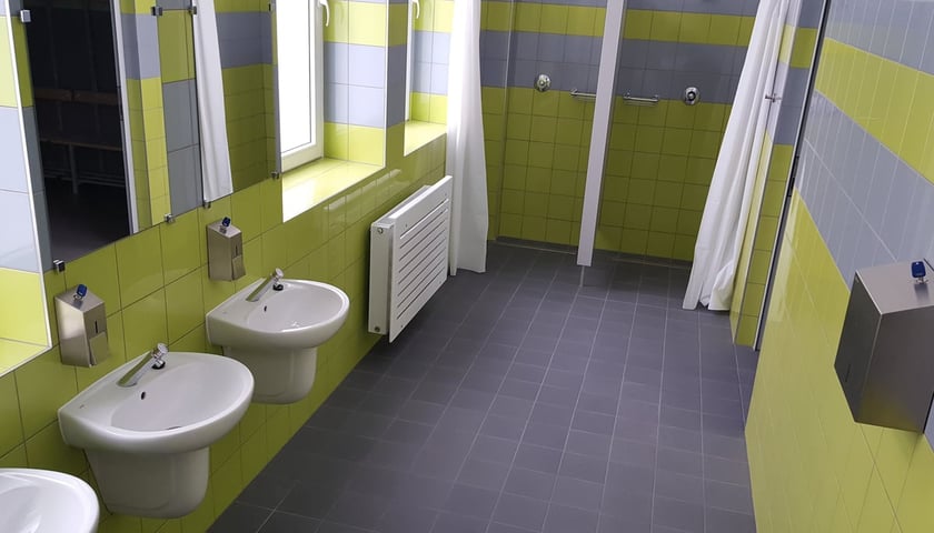 Blok sportowy w Technikum nr 15 we Wrocławiu.