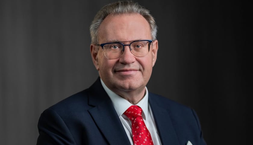 Prof. Jacek Szepietowski