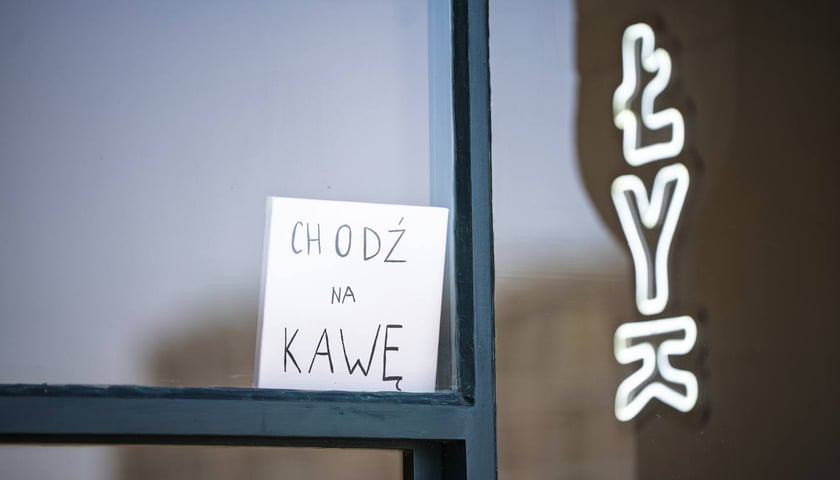 Kawiarnię &bdquo;Łyk&rdquo; znajdziemy w baszcie na moście Pomorskim. Prowadzą ją Cezary Wr&oacute;blewski i Katerina Zubova&nbsp;