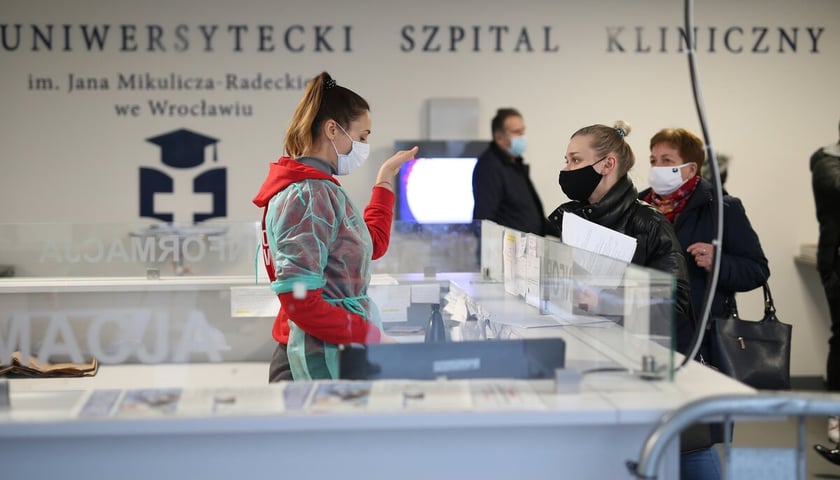 Rejestracja w Uniwersyteckim Szpitalu Klinicznym.