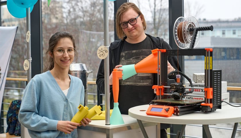 <p>Dni Aktywności Studenckiej w Serowcu Politechniki Wrocławskiej 13 marca 2025-członkowie Koła Naukowego Chemsilium </p>