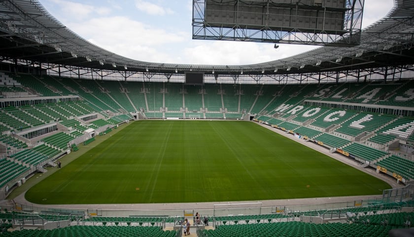 Na zdjęciu murawa stadionu Tarczyński Arena Wrocław.
