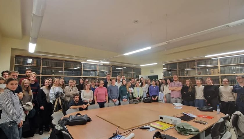 Studenci wrocławskiego Uniwersytetu Medycznego