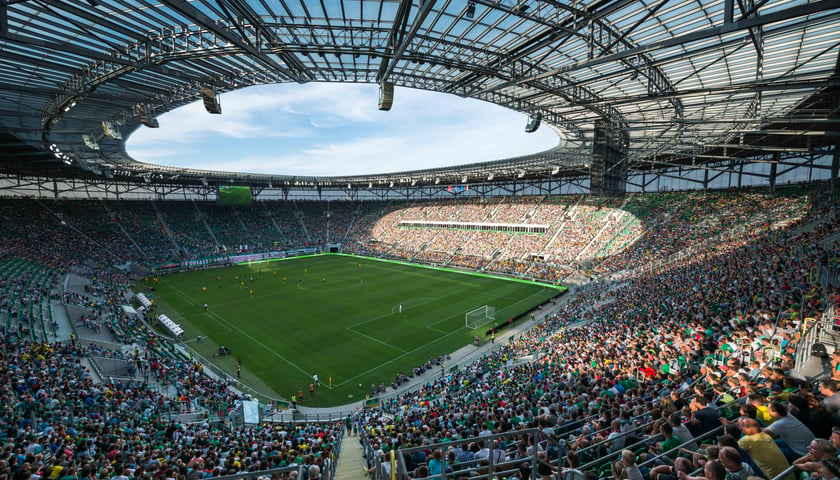 Miasto kupuje akcje piłkarskiego Śląska