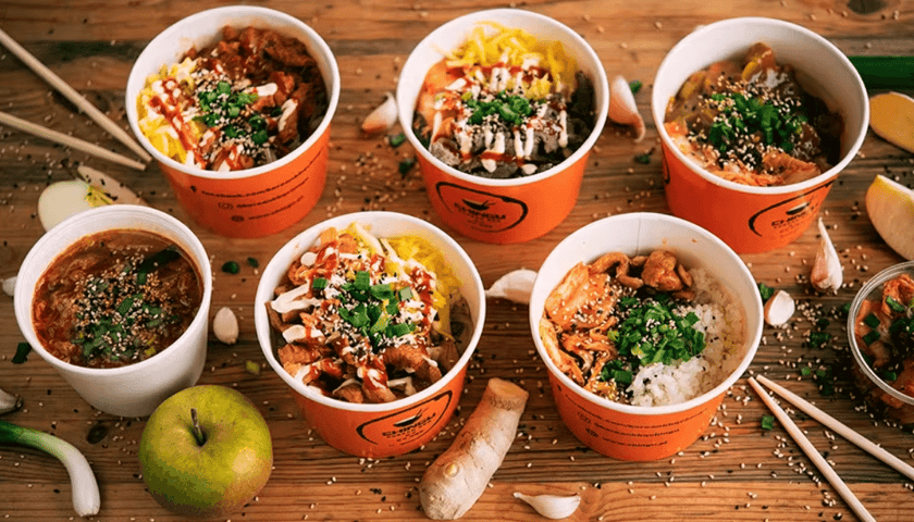 Chingu to pierwszy koreański street food we Wrocławiu. Dania serwowane są tutaj w charakterystycznych kubełkach.