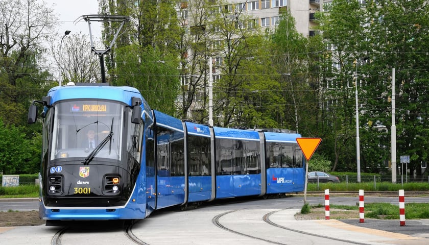 Wyprodukowana w 2006 roku, a zmodernizowana w 2021 roku Skoda 16T