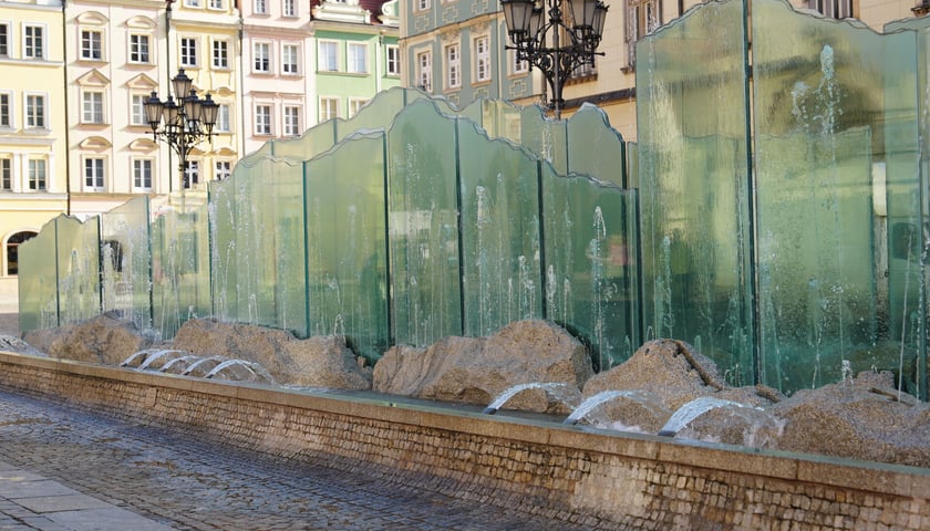 Zdrój na rynku pod ratuszem