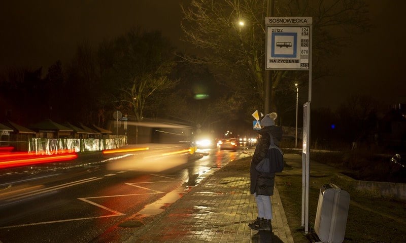 Ciemności przy przystanku "Sosnowiecka" na ul. Opolskiej