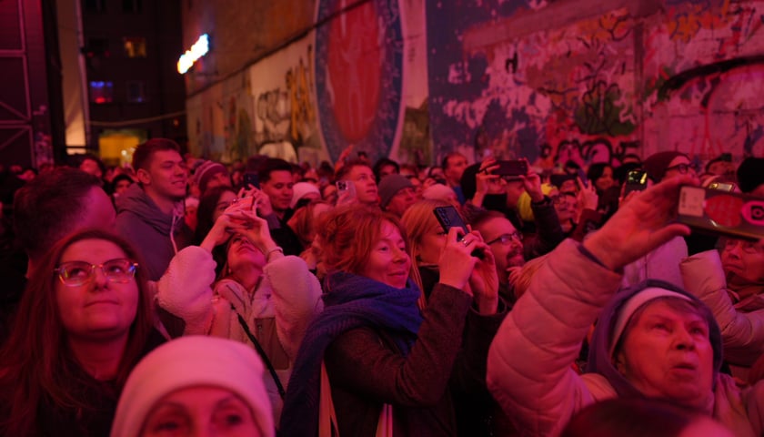 Wrocławska galeria neonów przy Ruskiej znów świeci! Niezwykły pokaz - 5.04.2025