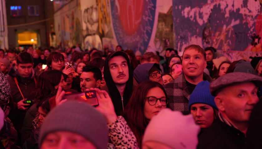 Wrocławska galeria neonów przy Ruskiej znów świeci! Niezwykły pokaz - 5.04.2025
