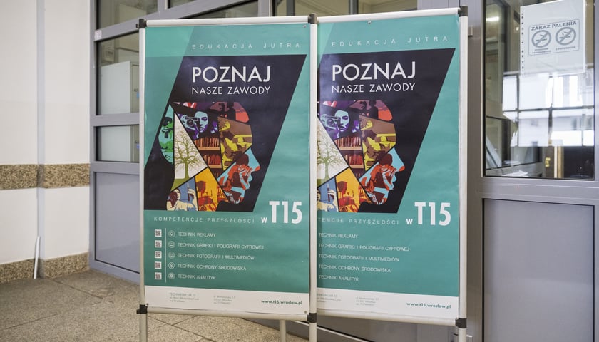 <p>Technikum 15 obchodzi 75-lecie. Tak wygląda szkoła</p>