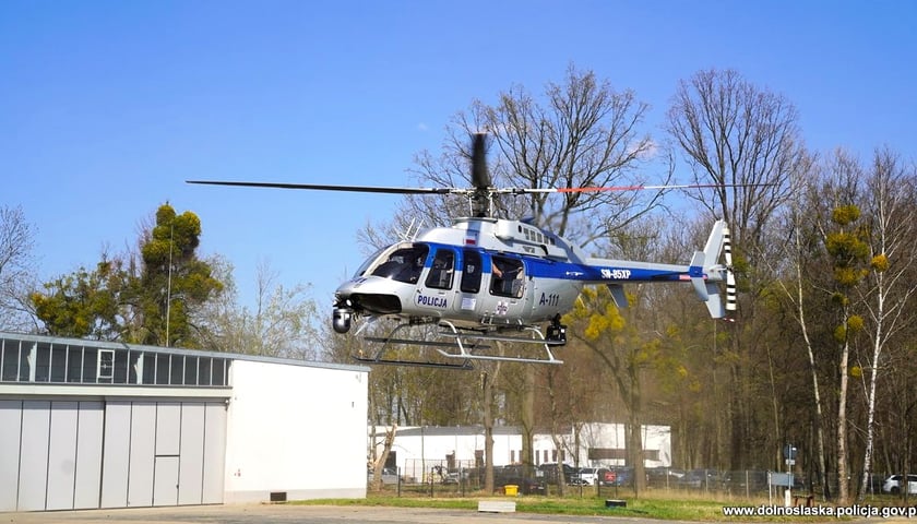 Nowoczesny, wielozadaniowy śmigłowiec Bell-407GXi to nowa maszyna dolnośląskiej policji. Stacjonuje we Wrocławiu 