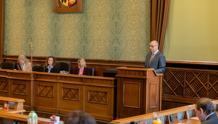Sesja Rady Miejskiej Wrocławia, 10.04.2025