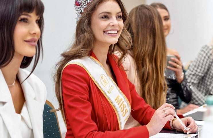 Kasandra Zawal w koronie, zdjęcia z ćwierćfinałów Miss Polski 2025