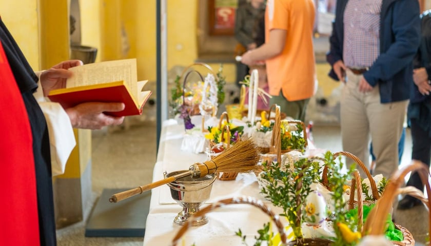 Święcenie pokarmów we wrocławskich kościołach