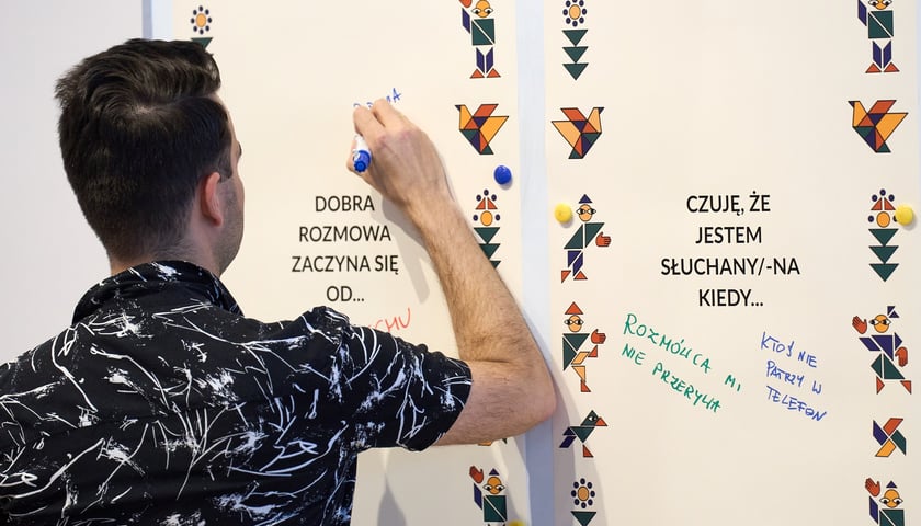 Spotkanie inaugurujące projekt dotyczący zarządzania lokalnymi konfliktami Wszystko zaczyna się od rozmowy