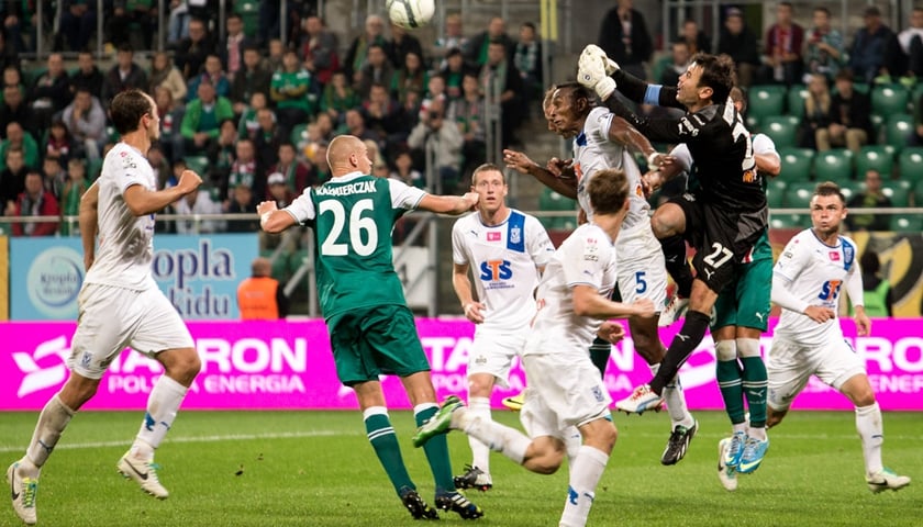 W piątek Śląsk zagra w Krakowie z Wisłą (FILM)