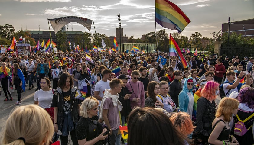 Parada Równości we Wrocławiu, zdjęcie archiwalne, ilustracyjne.