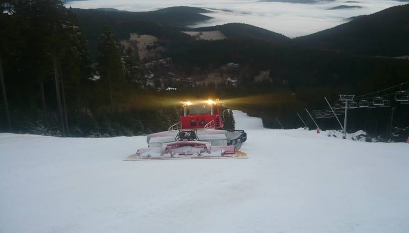 Poprawiają się warunki narciarskie