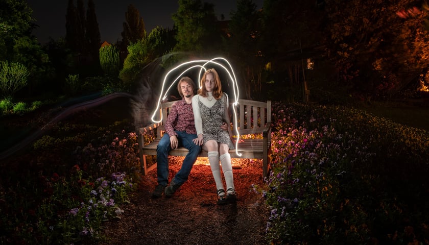 Iluminacje tulipan&oacute;w 2 Ogrodzie Botanicznym 2025