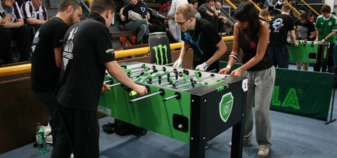 Armia USA wypromowała futbol stołowy (FILM)