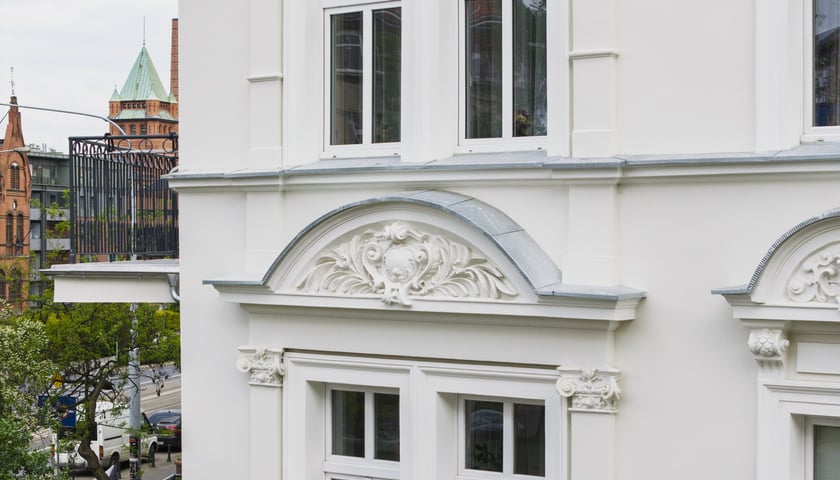Kamienica Jedności Narodowej 185 po remoncie