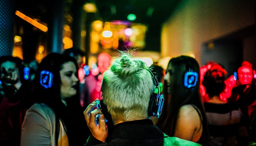 Silent disco w Barbarze