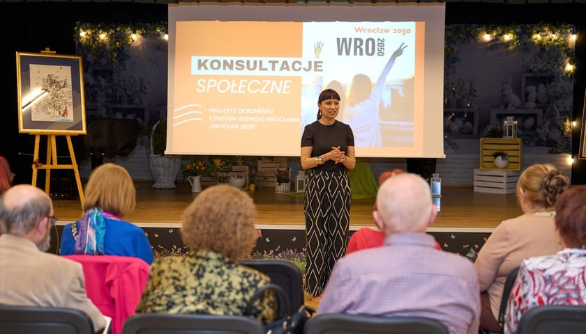 spotkanie konsultacyjne z seniorami