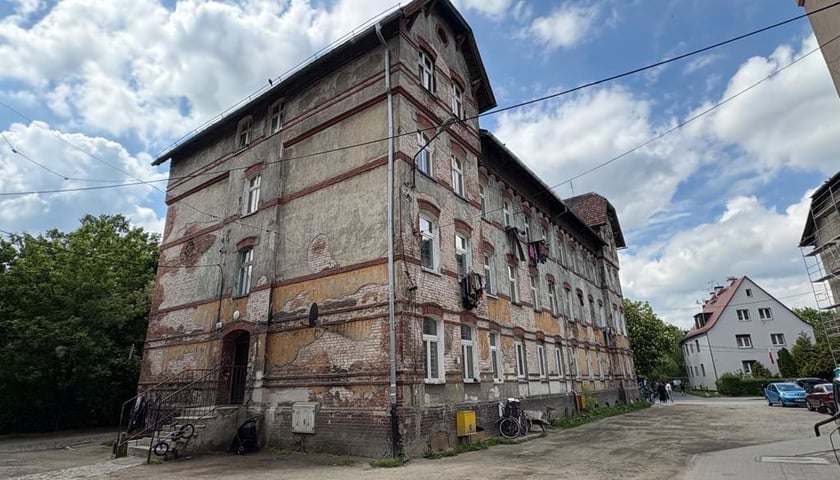 <p>Zapowiedź przetargu na remont kamienic 14a i 14b przy ul. Chińskiej we Wrocławiu</p>