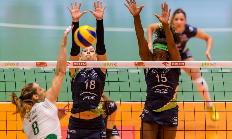 Bolesna porażka siatkarek Impelu