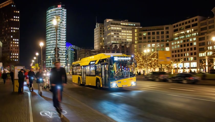 Tak Solaris Urbino prezentuje się na berlińskiej ulicy. Takie autobusy MPK już zakontraktowało. Jakie będą kolejne, okaże się po rozstrzygnięciu przetargu ogłoszonego 13 maja