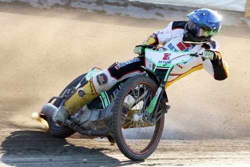 Wrocławscy żużlowcy dobrzy przy świetle