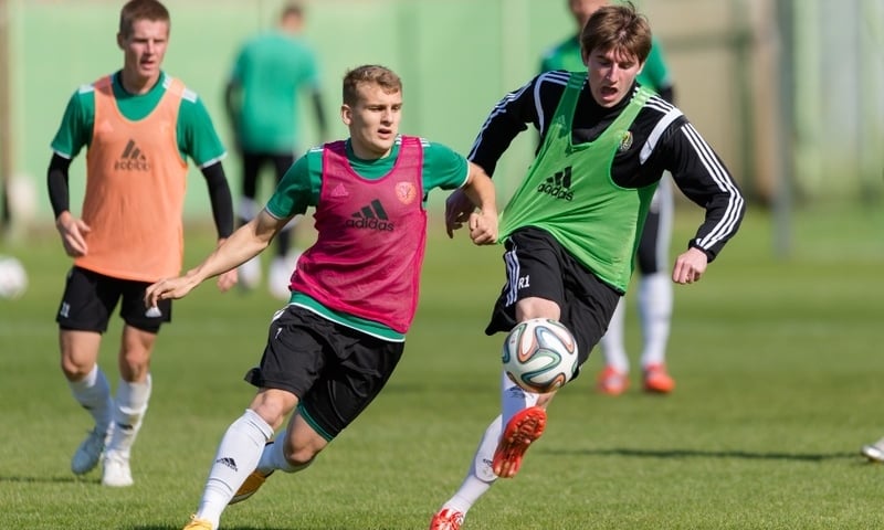 Pierwszy trening piłkarzy Śląska [ZDJĘCIA]