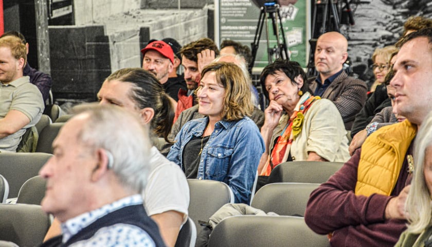 <p>Debata o tożsamości ziem zachodnich i p&oacute;łnocnych. Centrum Historii Zajezdnia, 22.05.2025</p>