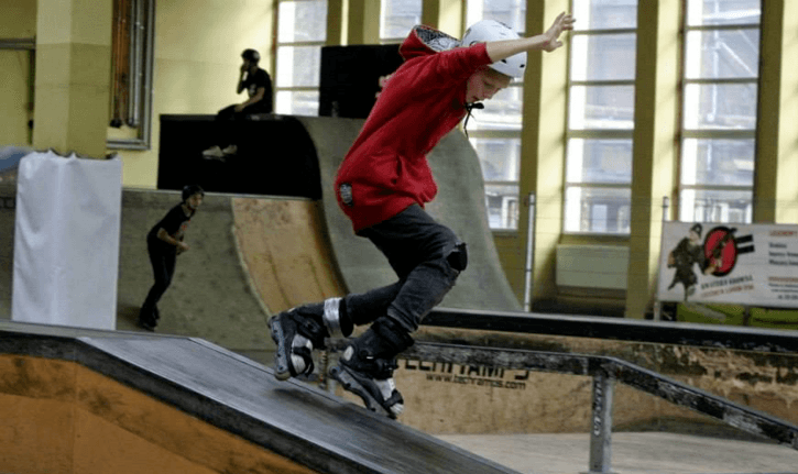 Zobacz, jak jeżdżą najlepsi rolkarze – Never Winter Jam 2016