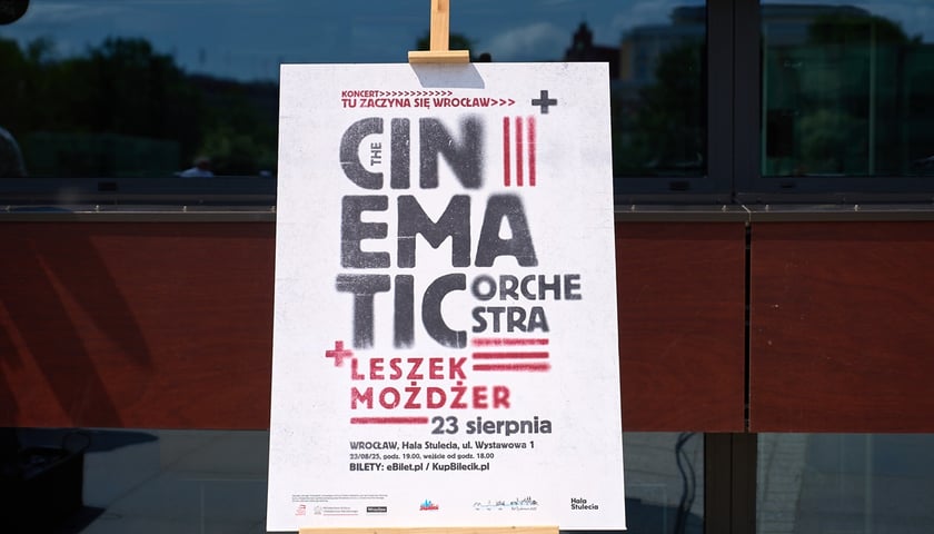Plakat zapowiadający koncert z okazji 45-lecia Solidarności