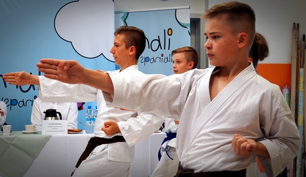 Program „Mali Wspaniali” rośnie w siłę. Święto karate w Orbicie