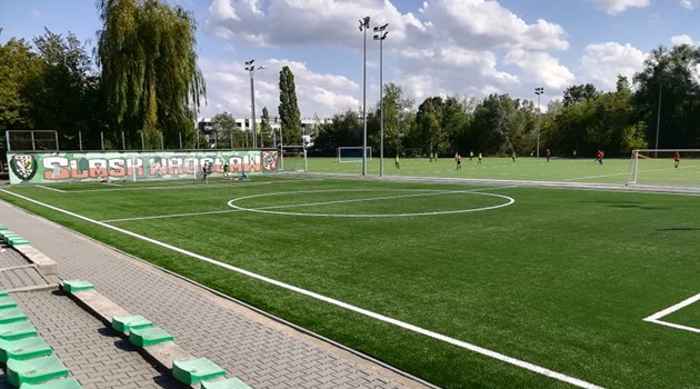 Boiska na Stadionie Sportowym „Lotnicza” mają już nową nawierzchnię