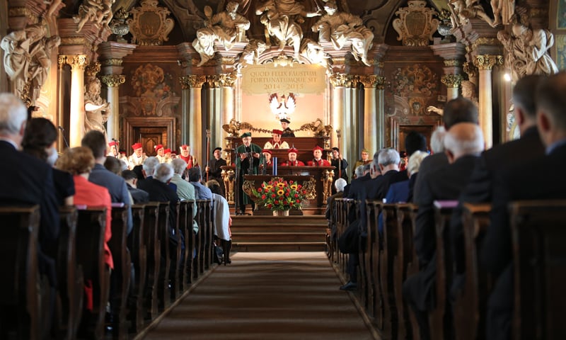 Uroczystość w Auli Leopoldyńskiej w gmachu głównym Uniwersytetu Wrocławskiego