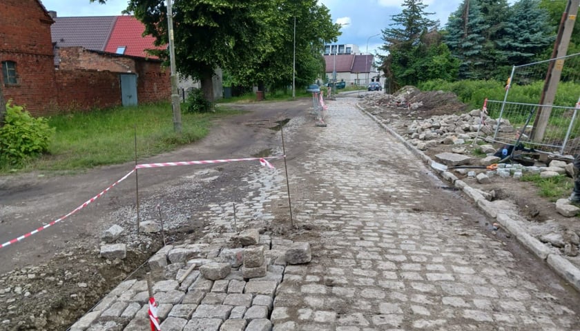 <p>Budowa sieci kanalizacyjnej na Strachowicach</p>